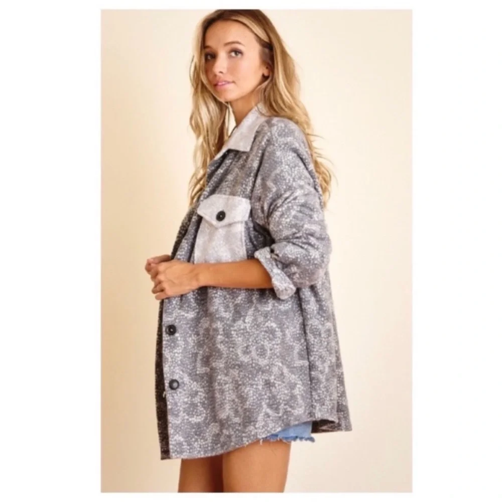 Brushed Print Soft Shacket - Picture 5 of 6